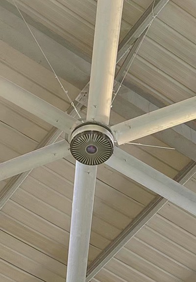 傳統(tǒng)工業(yè)大風(fēng)扇和永磁同步電機風(fēng)扇對比